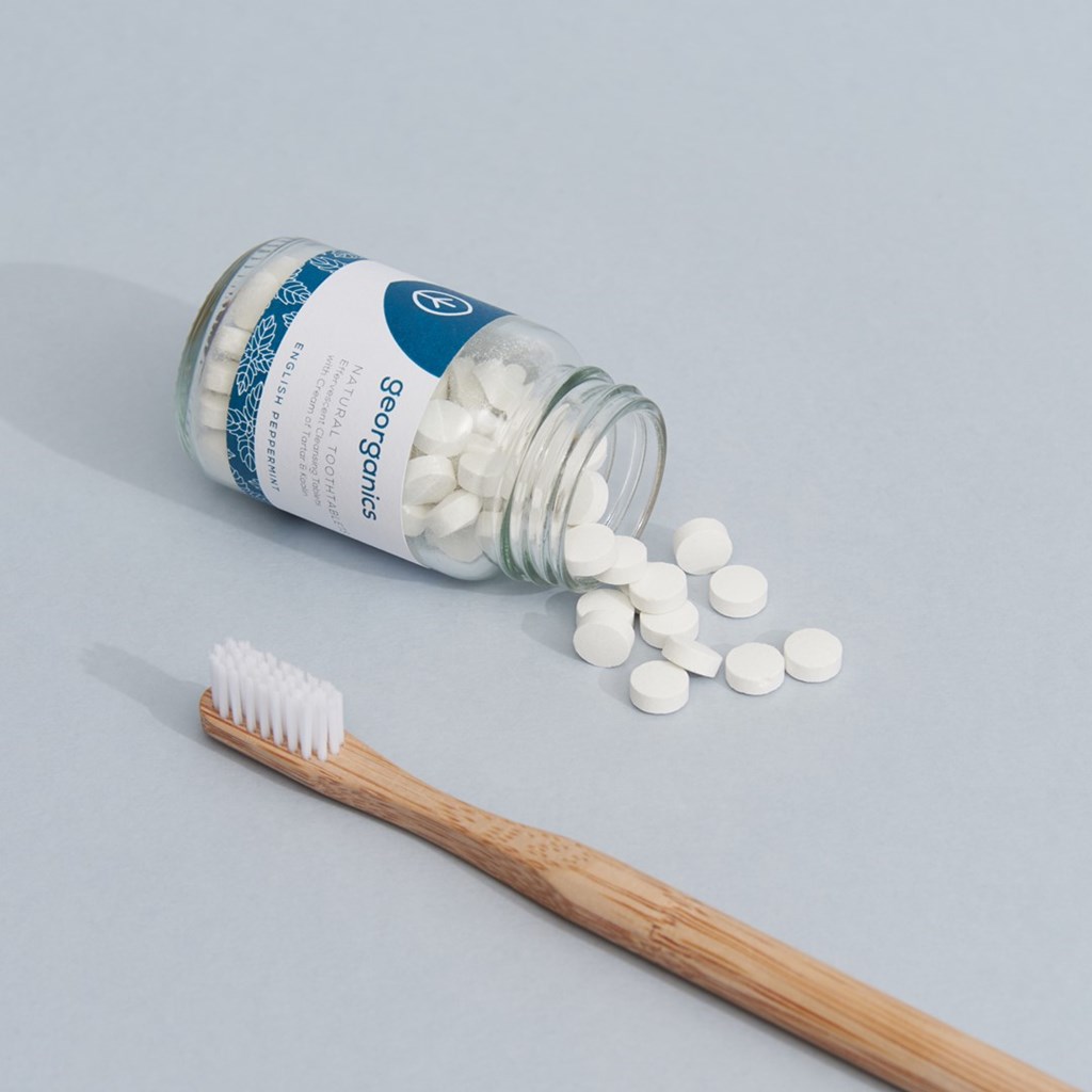 igiene-orale-dentifricio-pastiglie-menta-piperita-02.jpg